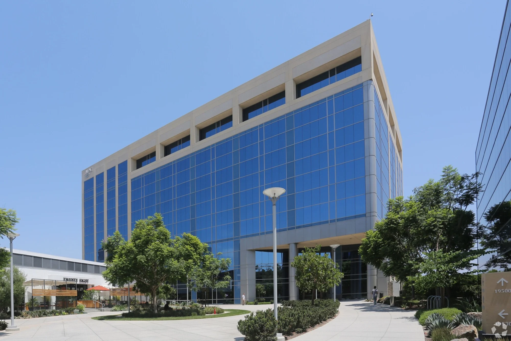 Scholle Center Building - Irvine